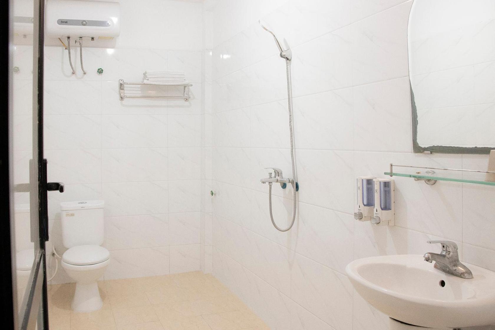 Group Nest Hotel Hanoi Exterior photo